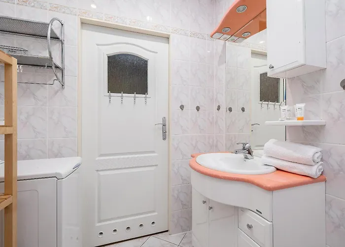 Apartamento With A View Of The Bay By Renters